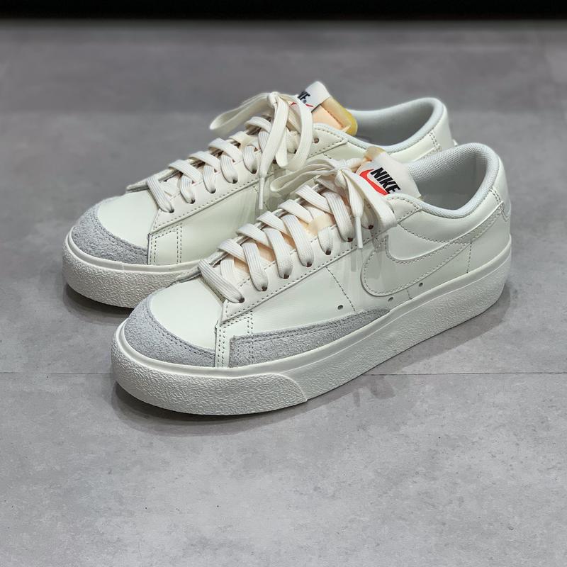 NIKE W BLAZER LOW PLATFORM WHITE/WHITE-WHITE-BLACK 21FA-I