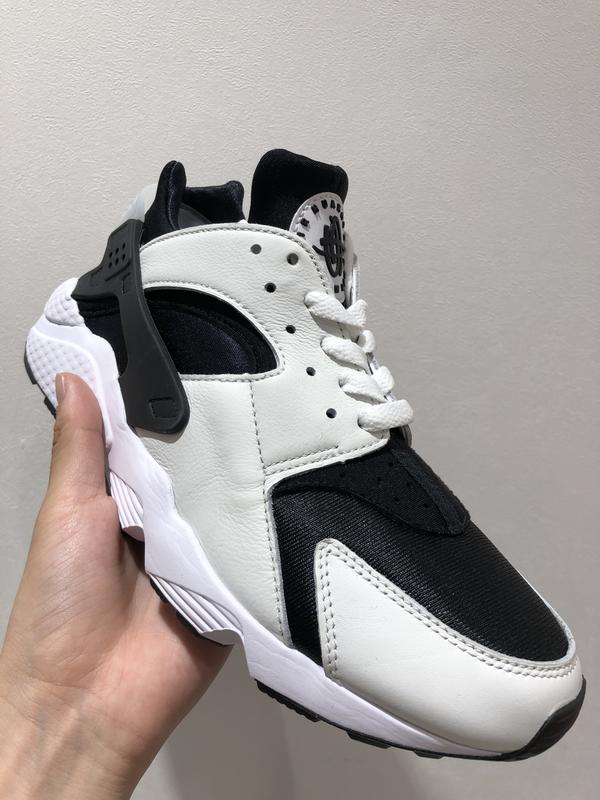 27.5cm NIKE AIR HUARACHE "BLACK/WHITE"