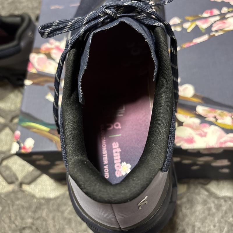 On Cloudmonster Void atmos 1 M Midnight | Blossom（オン