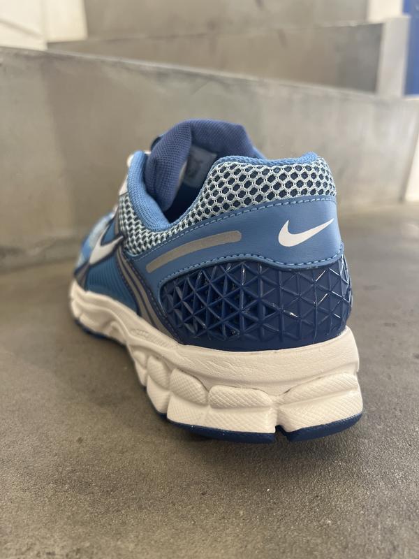 NIKE ZOOM VOMERO 5 WORN BLUE/FOOTBALL GREY-DUTCH BLUE 23SU-I