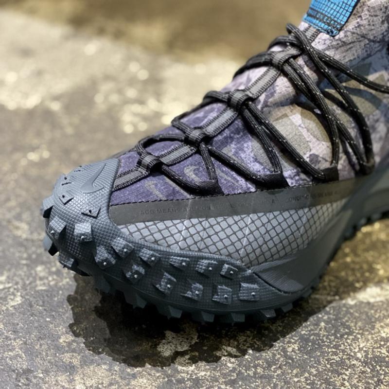 NIKE ACG MOUNTAIN FLY LOW BLACK/BLACK-GREEN ABYSS 21SU-S
