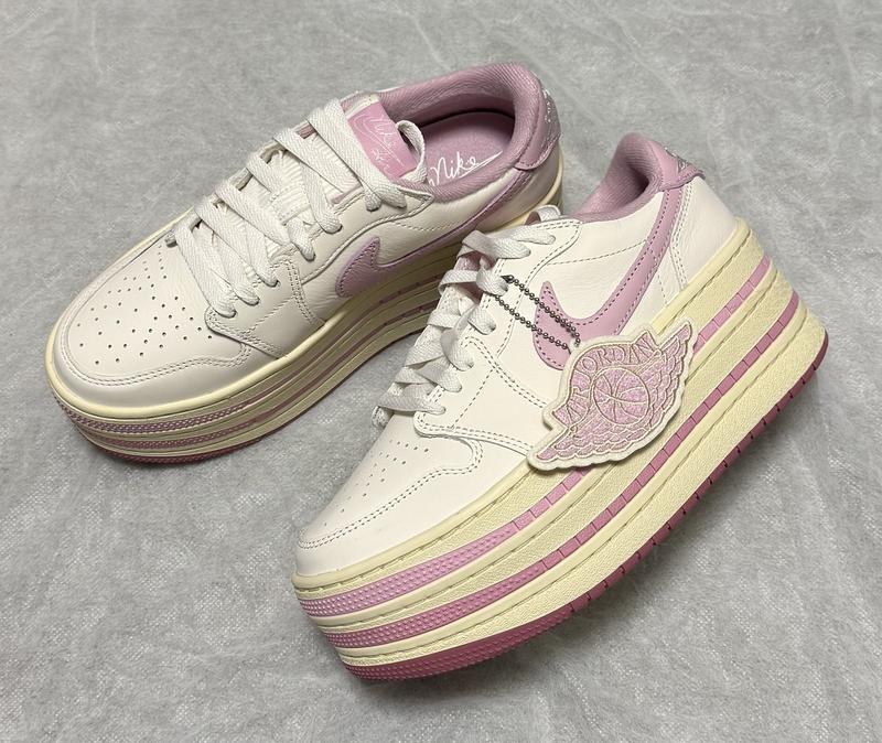 JORDAN BRAND AIR JORDAN 1 TRIPLE STACK（ジョーダンブランド