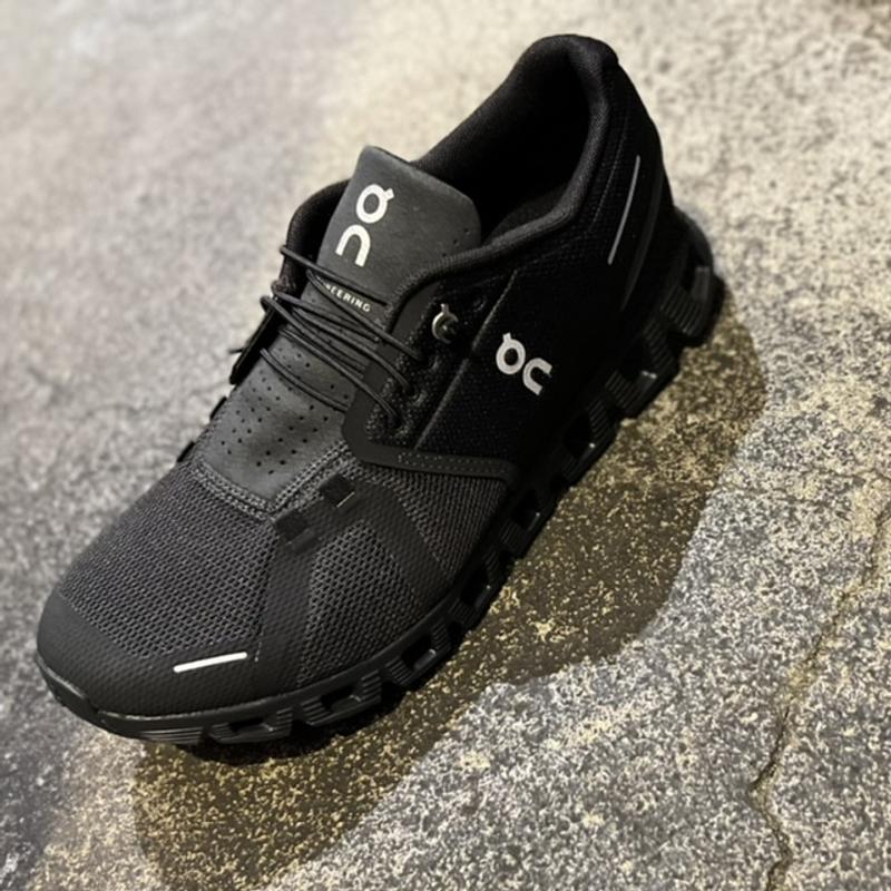 ✨️未使用級✨️On オン Cloud5 クラウド5 スニーカー 黒 24cm 59.98986-cloud_5-fw24-