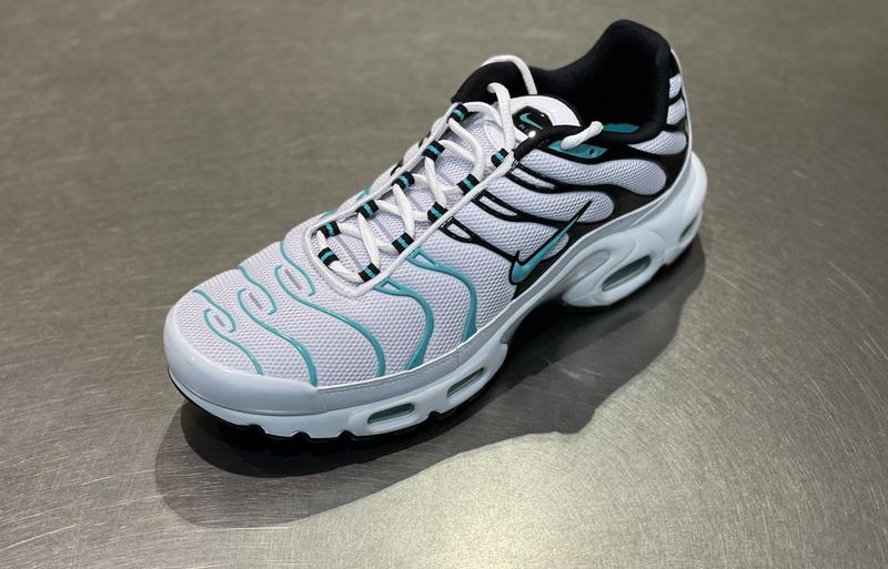 NIKE AIR MAX PLUS WHITE/HYPER JADE-BLACK-REFLECT SILVER 22SP-I