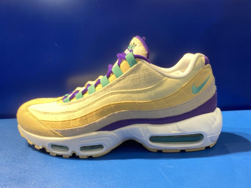 NIKE AIR MAX 95 SE SESAME/WASHED TEAL-COCONUT MILK-PHANTOM 22SP-I