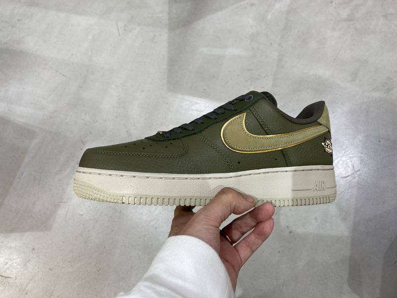 NIKE AIR FORCE 1 '07 LX MEDIUM OLIVE/CORIANDER-CARGO KHAKI