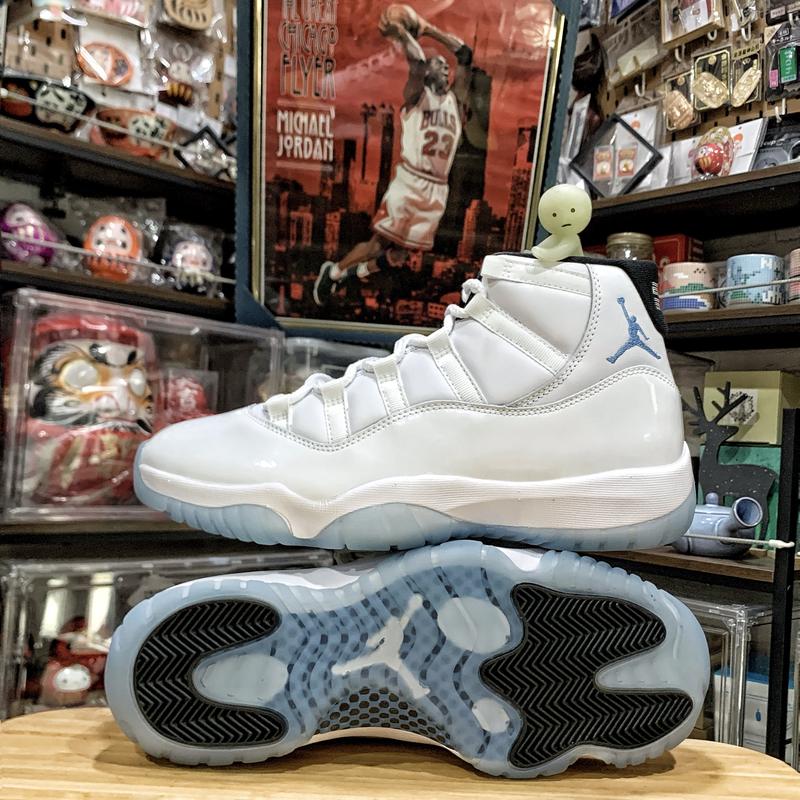 イッシ⭐︎Air Jordan 11 RETROホワイト/ブルー エア ジョーダン 11 ナイキ レトロ ホワイト レジェンドブルー