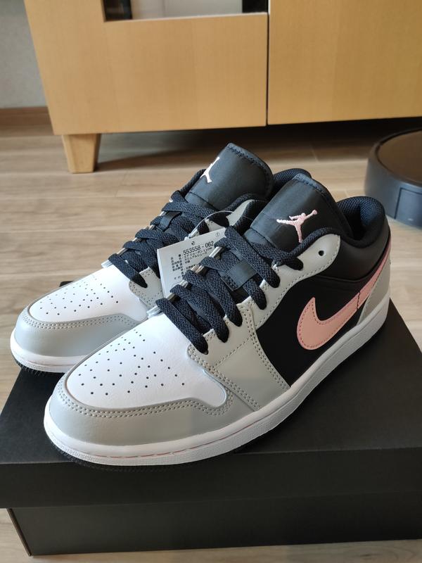 JORDAN BRAND AIR JORDAN 1 LOW BLACK/BLEACHED CORAL-GREY FOG