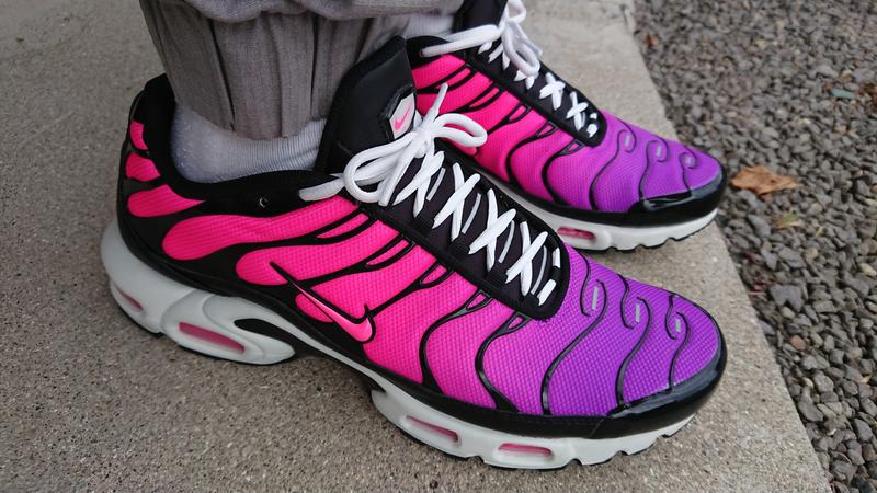 Nike air max on sale plus pink and purple