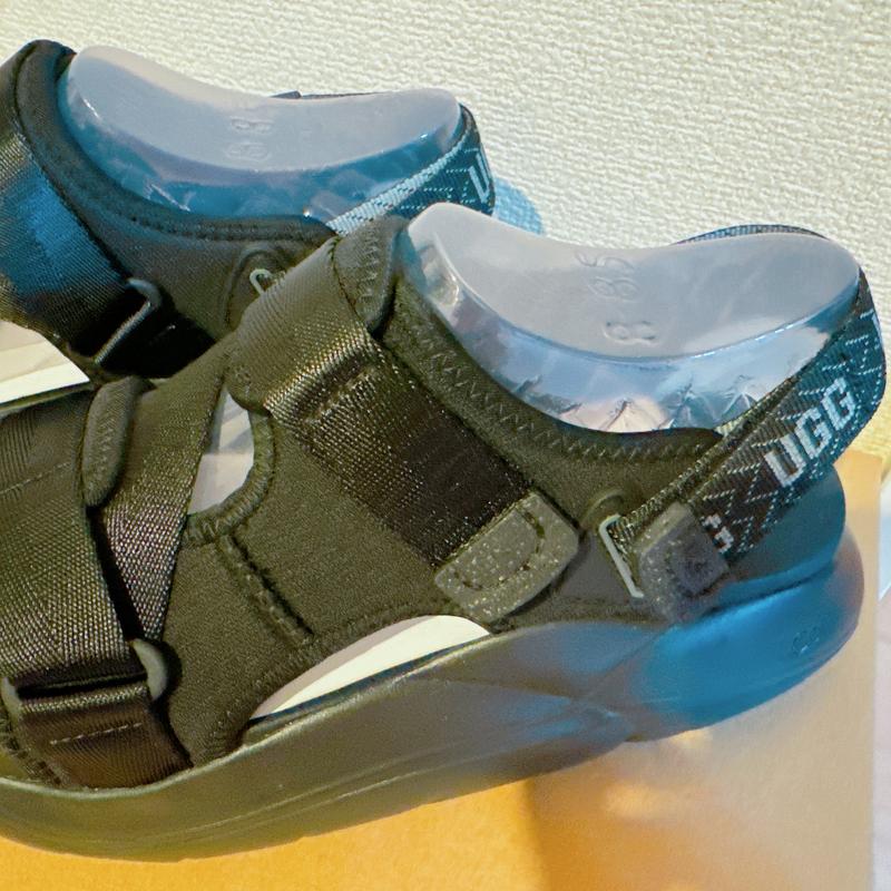 UGG LA ALTO CROSS STRAP BLACK（アグ ラ アルト クロス