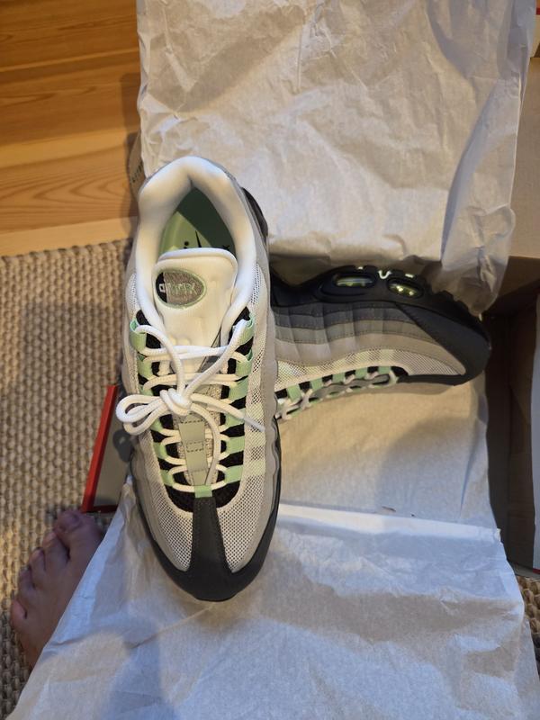 NIKE WMNS AIR MAX 95 BIG BUBBLE BLACK/FRESH MINT-WHITE-MEDIUM GREY