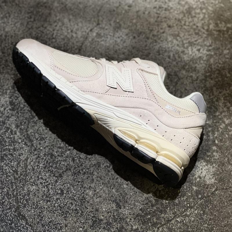 New Balance M2002RCC OFF WHITE (ニューバランス M2002RCC New Balance M2002RCC OFF WHITE (ニューバランス M2002RCC