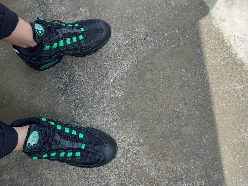 NIKE AIR MAX 95 OG BLACK/GREEN SHOCK-BLACK-PEARL GREY