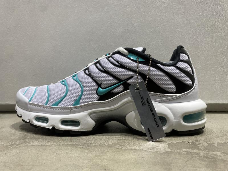 NIKE AIR MAX PLUS WHITE/HYPER JADE-BLACK-REFLECT SILVER 22SP-I