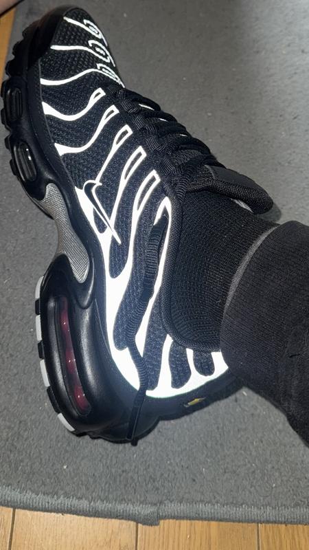 NIKE AIR MAX PLUS PRM BLACK/BLACK-METALLIC SILVER (ナイキ NIKE AIR MAX PLUS PRM BLACK/BLACK-METALLIC SILVER (ナイキ