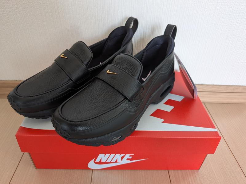 NIKE W AIR MAX PHENOMENA BLACK/METALLIC GOLD-SMOKE GREY-PINK FOAM