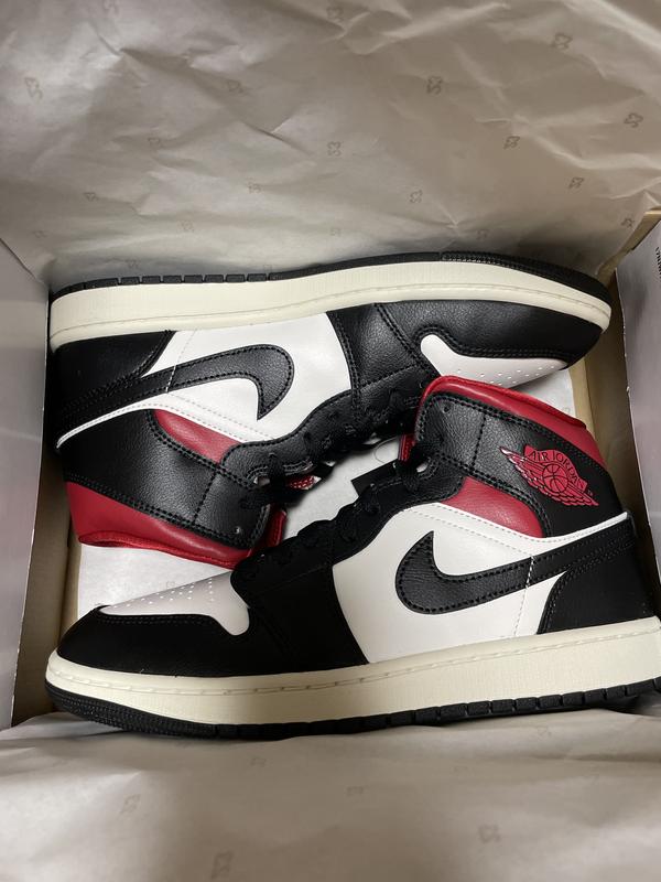 JORDAN BRAND WMNS AIR JORDAN 1 MID BLACK GYM RED SAIL 23SP I