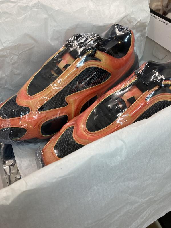 NIKE WMNS AIR MAX MUSE SE - 2 BLACK/METALLIC SILVER-BRIGHT CRIMSON