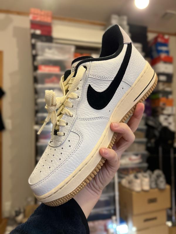 285cmUS11528.5cm NIKE WMNS AIR FORCE 1 ’07 LX ナイキ