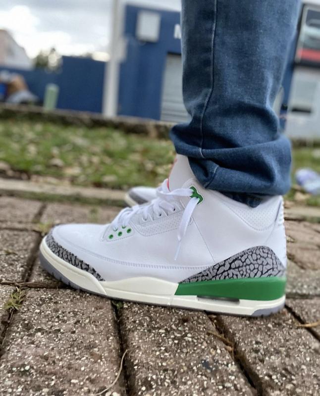 JORDAN BRAND WMNS AIR JORDAN 3 RETRO WHITE/VARSITY RED-LUCKY GREEN ...