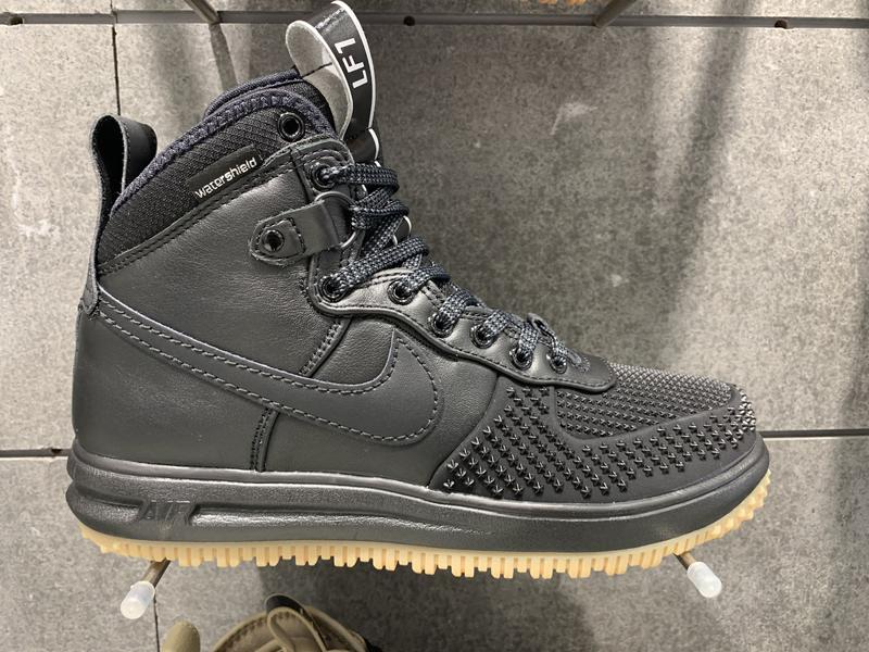 Nike ルナフォース1 楽天市場】ナイキ ルナ フォース 1 ハイ ダックブーツ NIKE