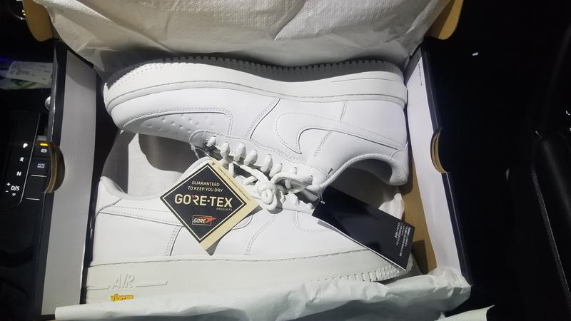 NIKE AIR FORCE 1 GTX VIBRAM SUMMIT WHITE/SUMMIT WHITE-OFF WHITE