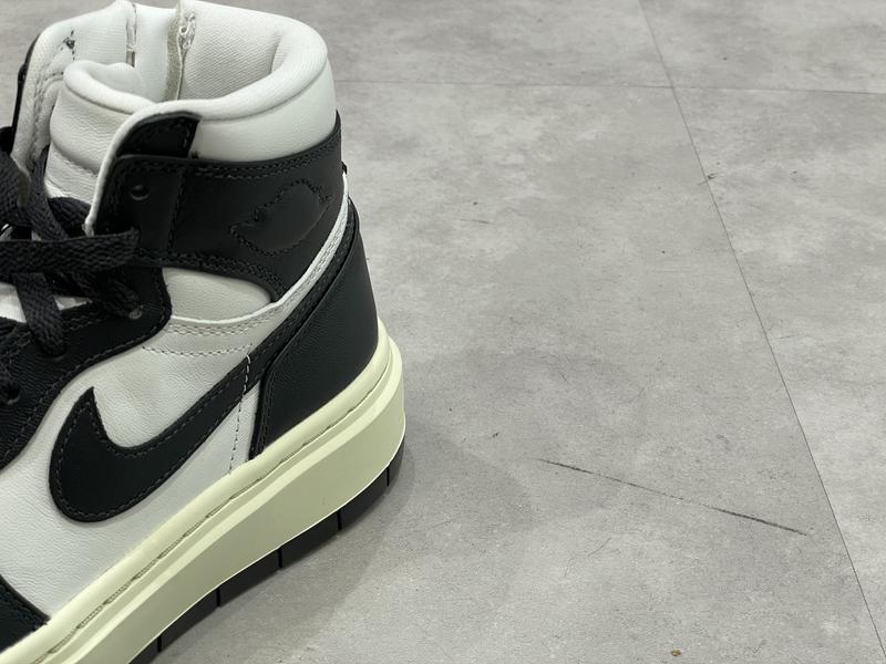 JORDAN BRAND WMNS AIR JORDAN 1 ELEVATE HIGH SUMMIT WHITE/DARK ASH