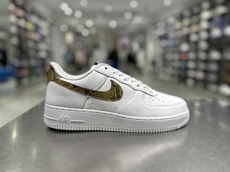 NIKE AIR FORCE 1 LOW RETRO PRM QS WHITE/ELEMENTAL GOLD-DARK HAZEL ...