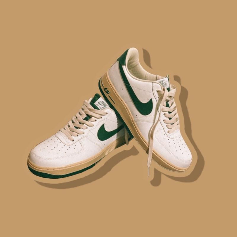 NIKE WMNS AIR FORCE 1 '07 LV8 SAIL/GORGE GREEN-SESAME-PEARL WHITE ...