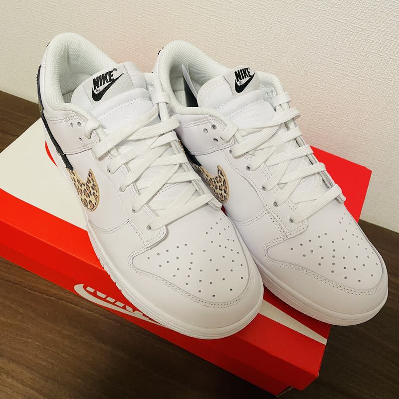 NIKE W DUNK LOW SE WHITE/MULTI-COLOR-WHITE 21HO-I（ナイキ