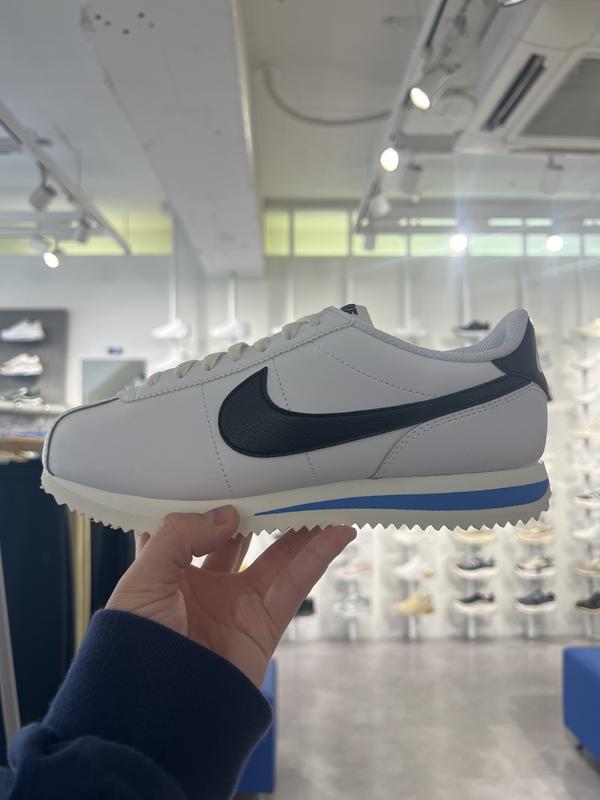 NIKE W CORTEZ SAIL/BLTINT 国内発送 NIKE W CORTEZ WHITE/BLACK-LT PHOTO BLUE-SAIL（ナイキ