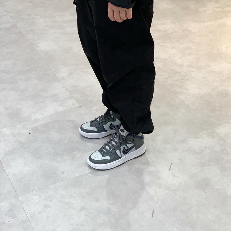 NIKE WMNS DUNK HIGH UP IRON GREY/MIDNIGHT NAVY-BLACK-GREY