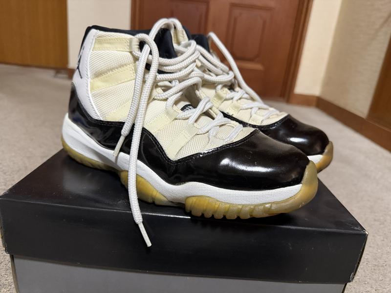 JORDAN BRAND AIR JORDAN 11 RETRO WHITE/LEGEND BLUE-BLACK