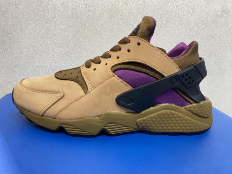 NIKE AIR HUARACHE LE PRALINE/UMBER-VINE-BLACK 21HO-I