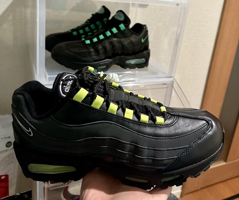 NIKE AIR MAX 95 BIG BUBBLE SE BLACK/WHITE-VOLT-FLT GOLD（ナイキ