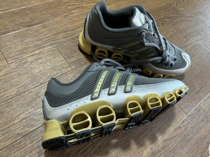 ★レアアイテム★【adidas】アディフォーム メガライド adidas MEGARIDE GREFOU/GOLDMT/MSILVE （アディダス メガライド
