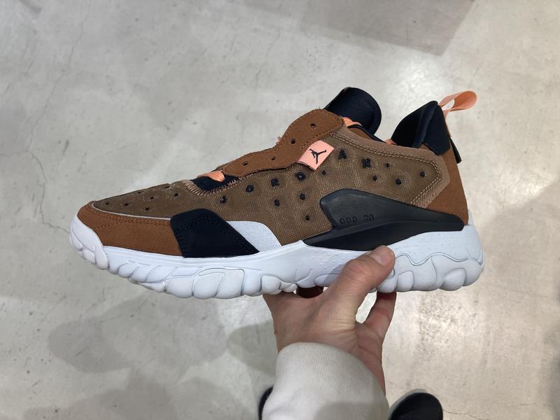 JORDAN BRAND JORDAN DELTA 2 ARCHAEO BROWN/CRIMSON BLISS