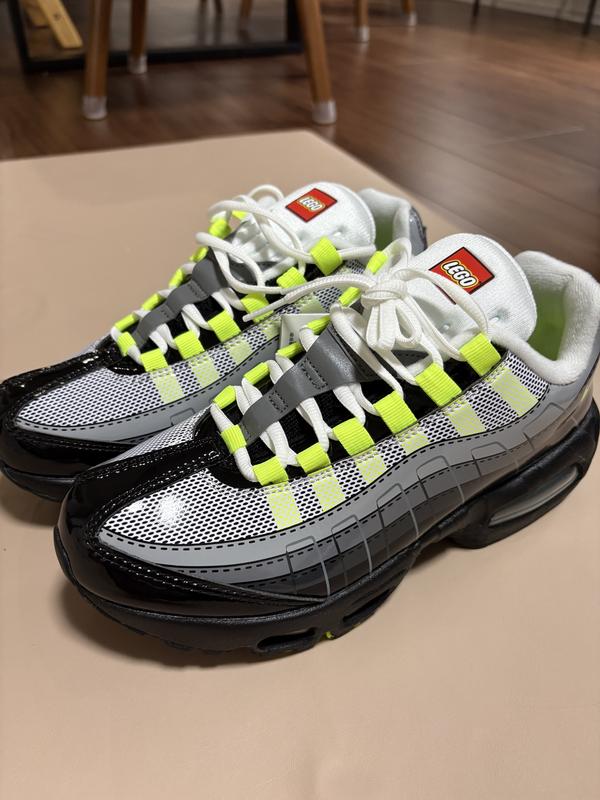 NIKE AIR MAX 95 x LEGO Col GS BLACK/METALLIC SILVER-DK SMOKE GREY
