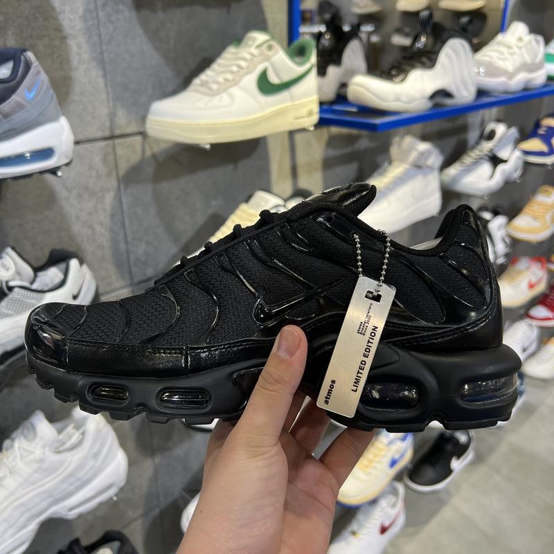 NIKE AIR MAX PLUS BLACK/BLACK-BLACK