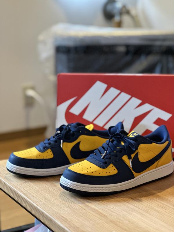 NIKE TERMINATOR LOW OG UNIVERSITY GOLD/NAVY-WHITE 23SU-I