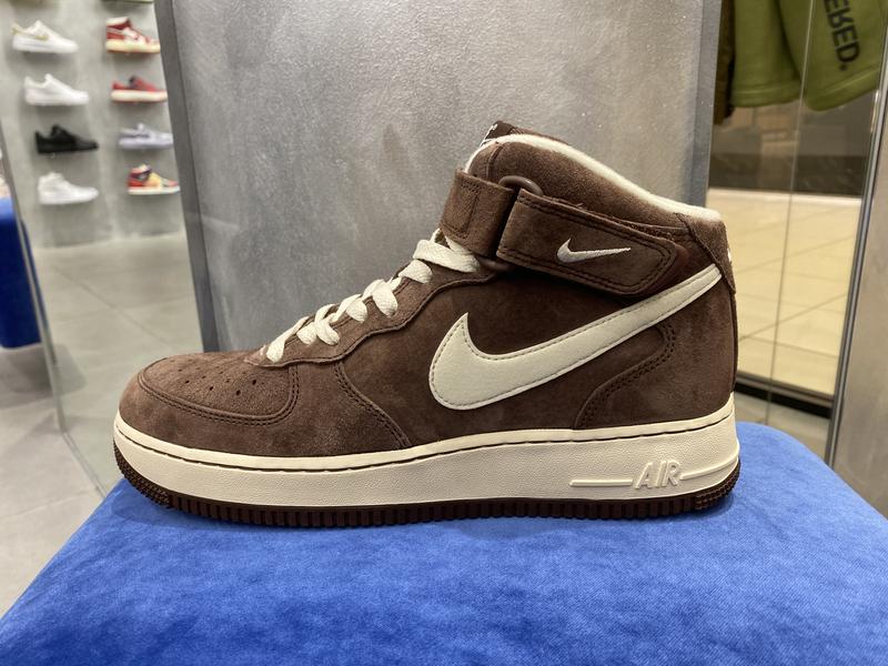 NIKE AIR FORCE 1 MID '07 QS CHOCOLATE/CREAM 22SU-S