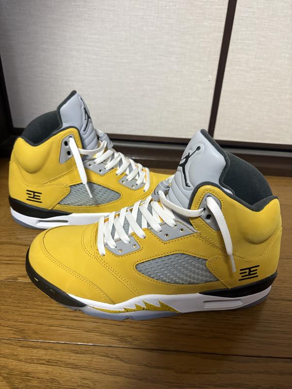ジョーダン5レトロ　イエロー　NIKE JORDAN BRAND AIR JORDAN 5 RETRO YELLOW/MULTI-COLOR