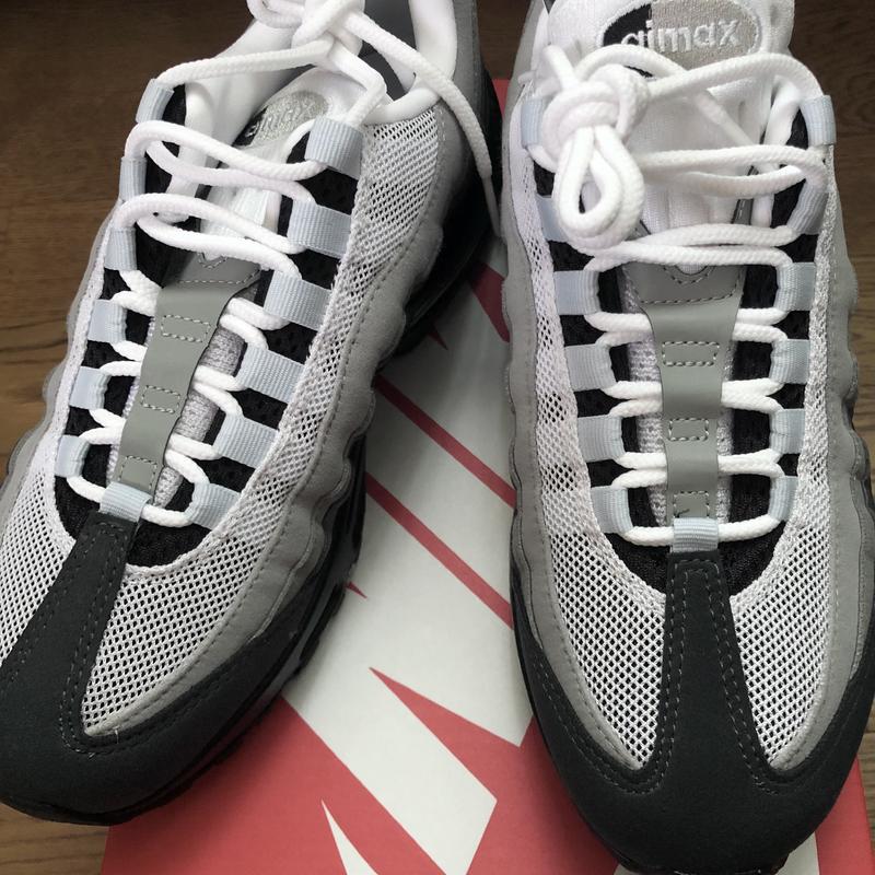 NIKE W AIR MAX 95 BIG BUBBLE BLACK/BLUE TINT-WHITE-MEDIUM