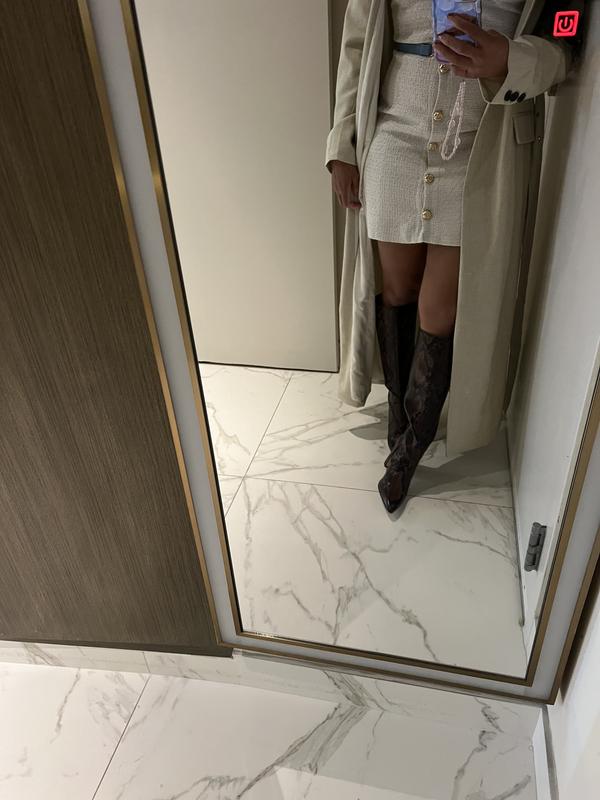 Review Thumbnail Image 0 337830564