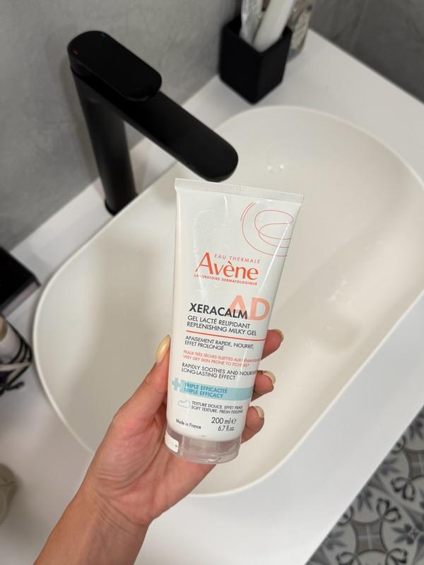 XeraCalm A.D Replenishing Milky Gel