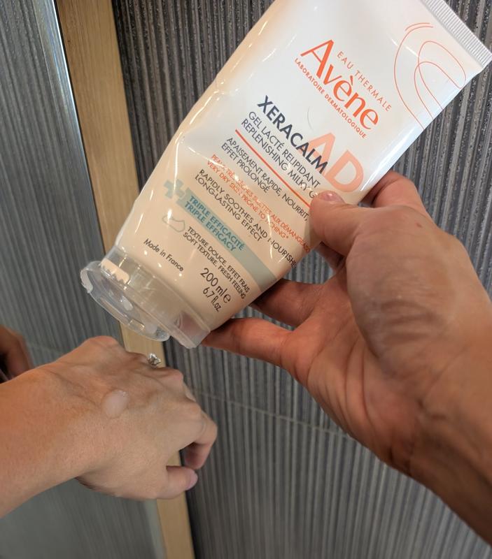 XeraCalm A.D Replenishing Milky Gel