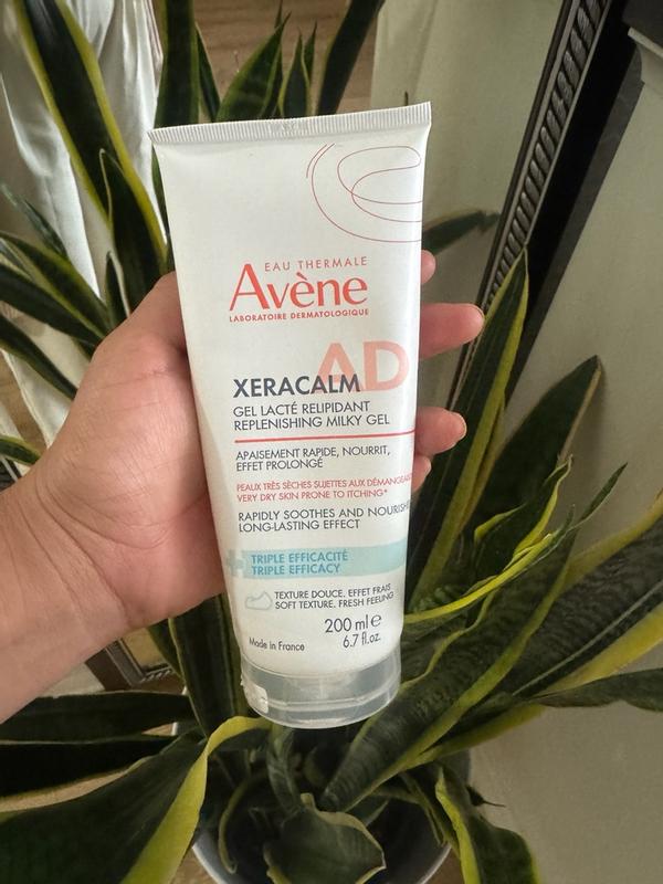 XeraCalm A.D Replenishing Milky Gel