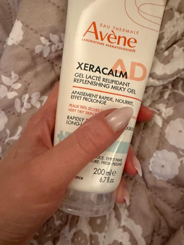 XeraCalm A.D Replenishing Milky Gel