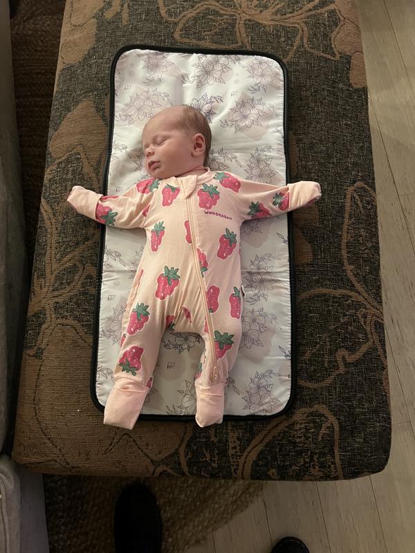 BONDS Organic Zip Wondersuit | BWP9A | My First Apple Mauve BONDS Organic Zip Wondersuit | BWP9A | My First Apple Mauve