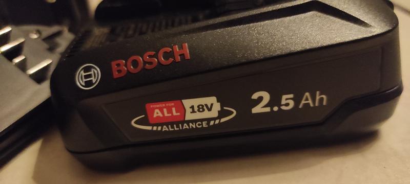 Lot d'1 batterie et d'1 chargeur BOSCH, 18 V, 2.5 Ah Starter